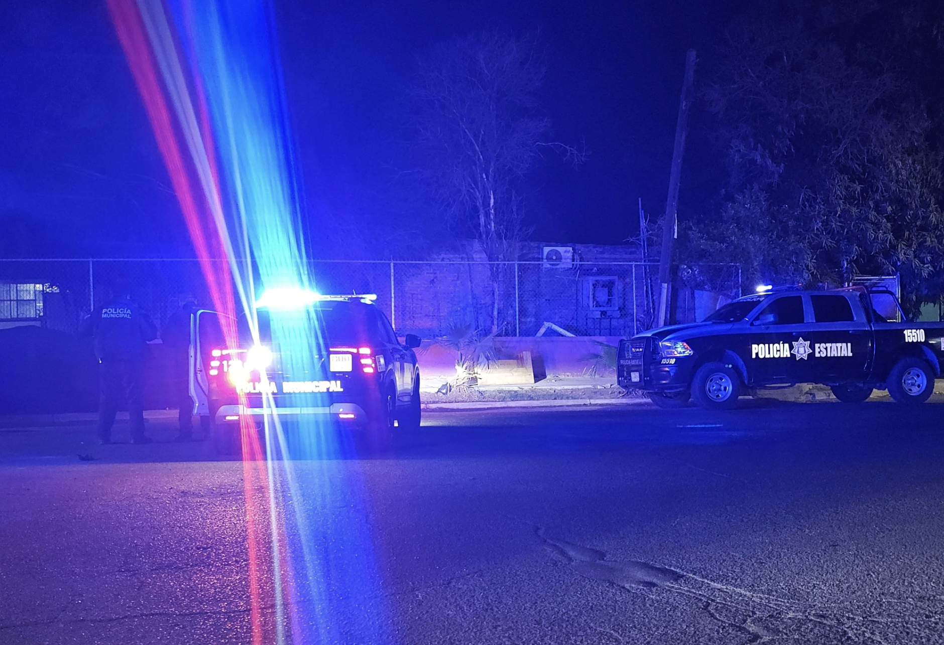 Joven motociclista pierde la vida tras impactarse contra vehículo estacionado en la colonia Ladrillera